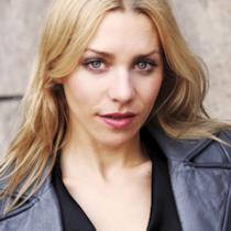 Julia Dietze