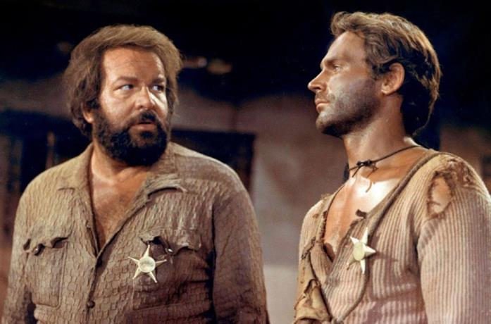Bud Spencer e Terence Hill in una scena del film Lo chiamavano Trinità...