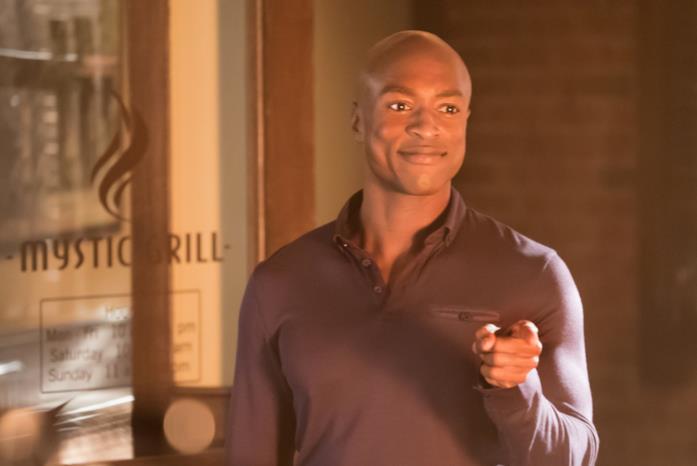 Wolé Parks è il villain Cade in The Vampire Diaries Wolé Parks nei panni di Cade