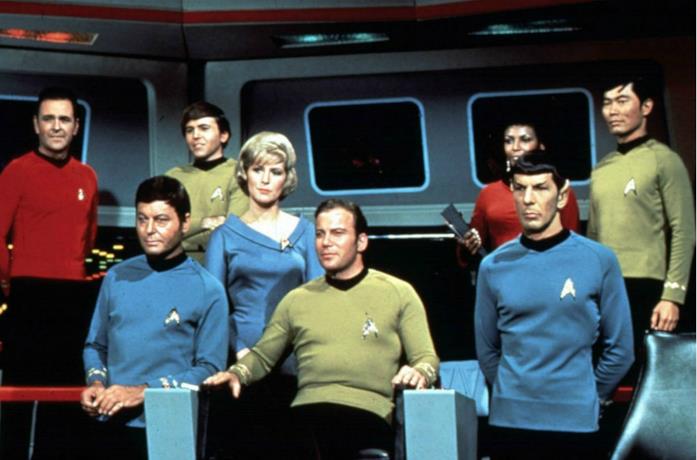 Un'immagine del cast della prima serie di Star Trek