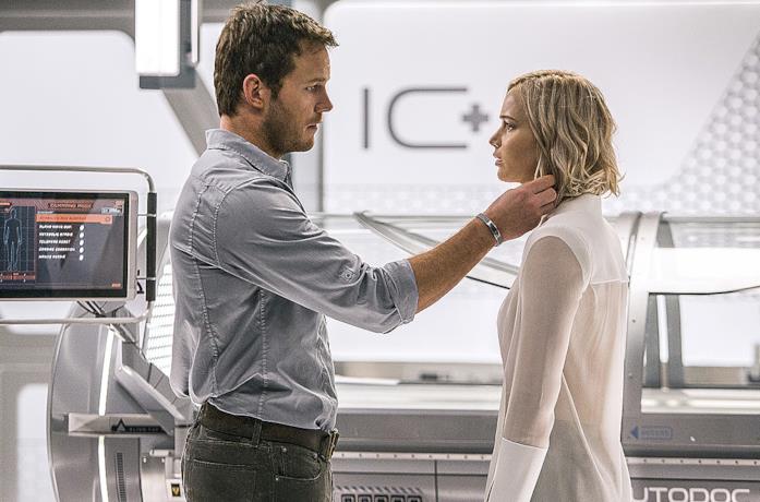 Chris Pratt e Jennifer Lawrence nel poster di Passengers