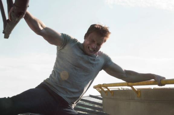 Captain America: Civil War, la scena dell'elicottero (dove Chris Evans si fece male a un braccio)