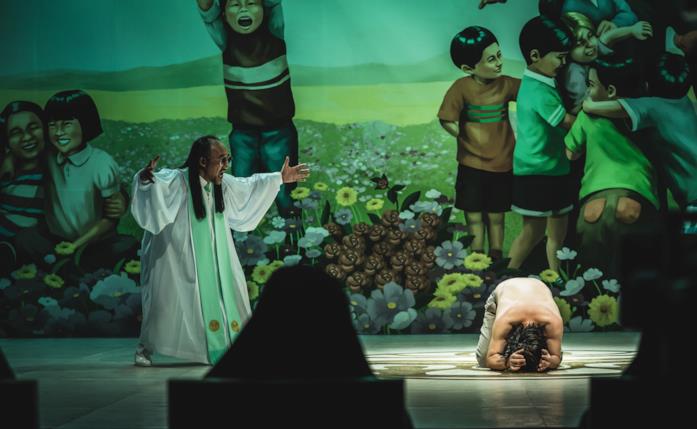 La serie Netflix Hellbound è da vedere o no? Un sacerdote