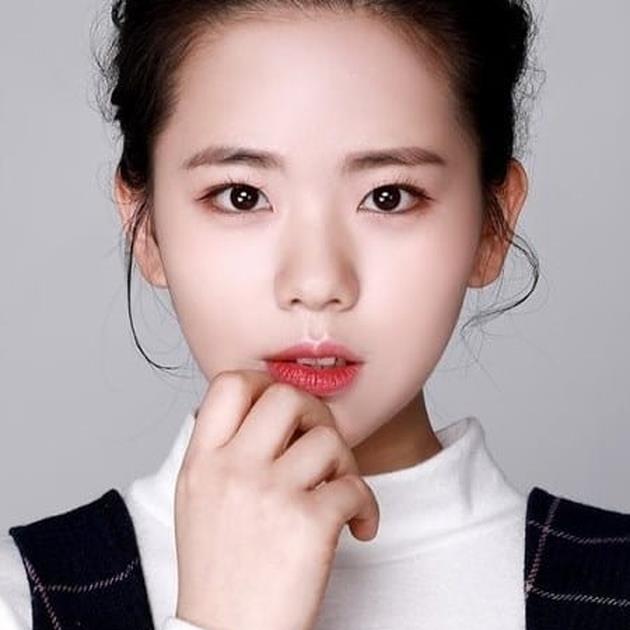 Hoegwihan yongbyeong eun da gyehoeg i issda. Da-won jung. jung da eun рыжая.