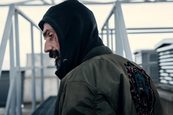 La Belva: il nuovo trailer per l'arrivo su Netflix