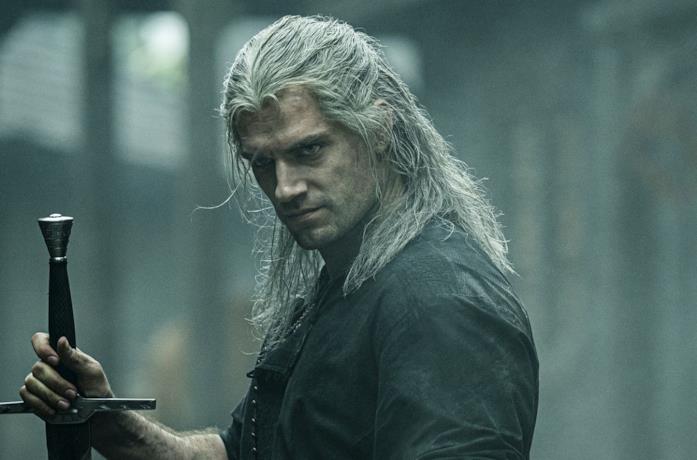 Henry Cavill nei panni di Geralt di Rivia nella serie The Witcher
