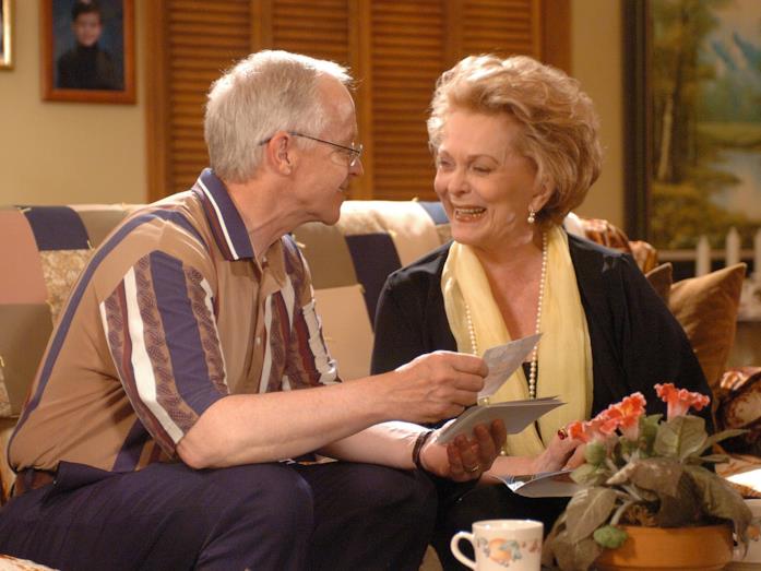Shirley Douglas nel ruolo di May Bailey in Wind at My Back
