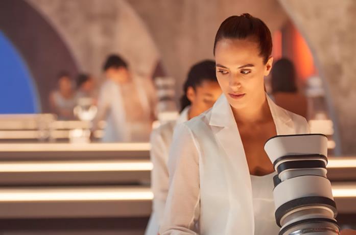 Jessica Brown Findlay in Brave New World