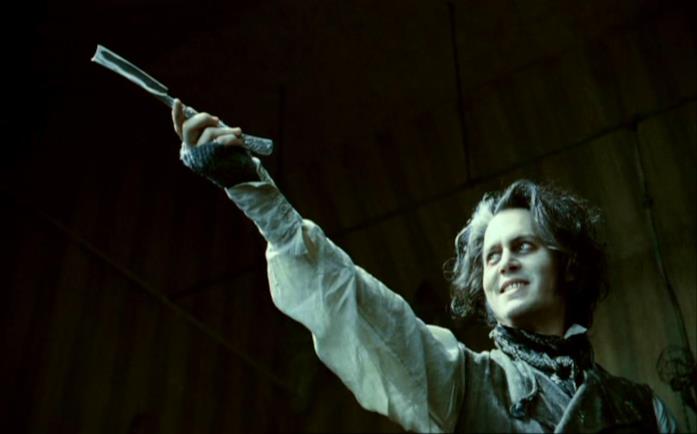 Sweeney Todd - Il diabolico barbiere di Fleet Street Johnny Depp in una scena di Sweeney Todd - Il diabolico barbiere di Fleet Street