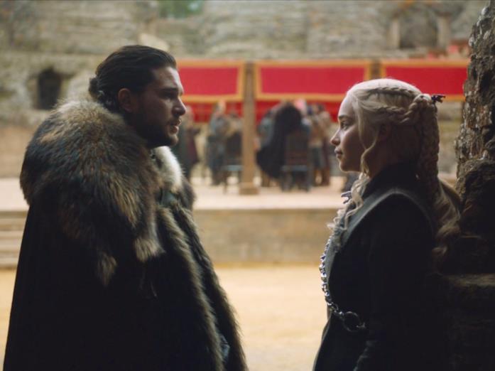 George R.R. Martin sogna lo spin-off di Game of Thrones dedicato ai cittadini di Westeros Kit Harington ed Emilia Clarke in Game of Thrones 7