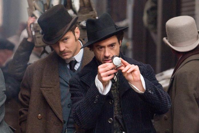 Sherlock Holmes in una scena del film
