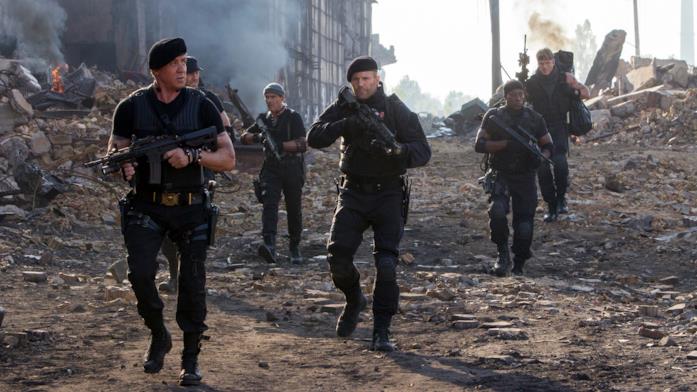Una scena de I Mercenari 3 Sylvester Stallone, Jason Statham, Antonio Banderas, Dolph Lundgren, Wesley Snipes e Randy Couture