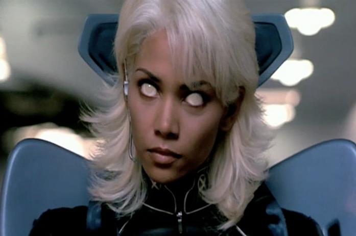 Halle Berry è Tempesta in X-Men 2 Halle Berry è Tempesta in X-Men 2