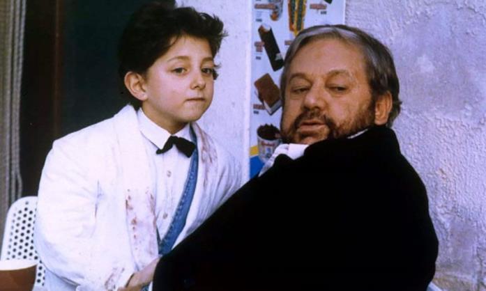 Io speriamo che me la cavo, Lina Wertmüller e la camorra vista attraverso gli occhi dei bambini Paolo Villaggio protagonista di Io speriamo che me la cavo