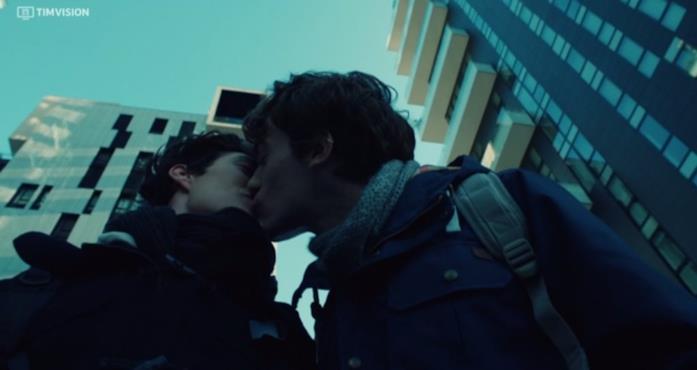 Skam Italia Milano Una scena con Martino e Niccolò a Milano