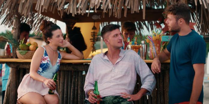 Lola, Dario e Ale in Summertime 2 Lola, Dario e Ale in una scena di Summertime 2