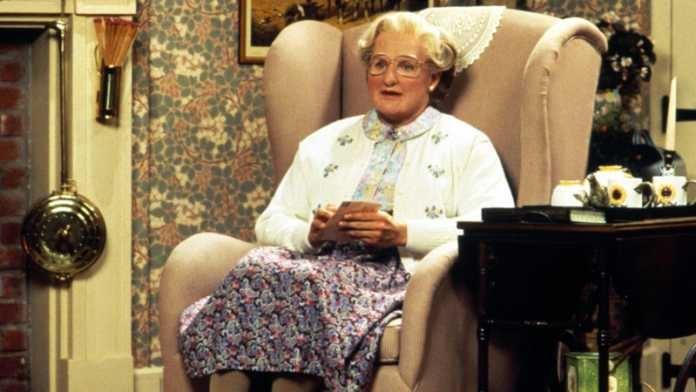 L'attore Robin Williams nei panni di Mrs. Doubtfire