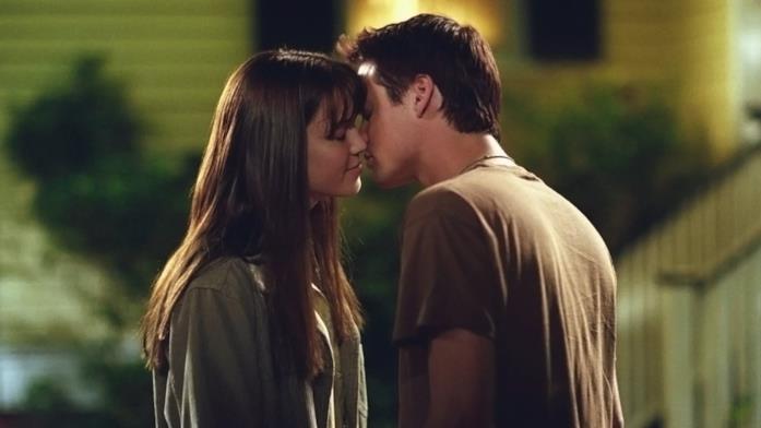 Mandy Moore e Shane West in una scena de I passi dell'amore Mandy Moore e Shane West si baciano ne I passi dell'amore