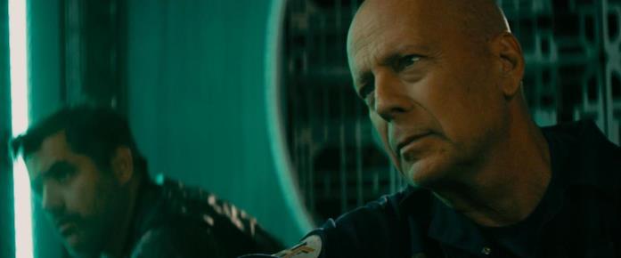 Anti-Life, il film con Bruce Willis conquista l'EFM di Berlino Bruce Willis in una scena del film Anti-Life