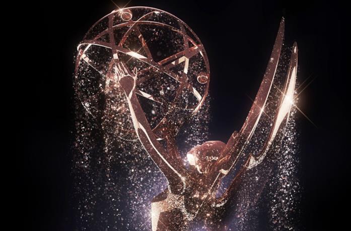 Un dettaglio della statuetta degli Emmy tratto dal poster dell'ultima edizione