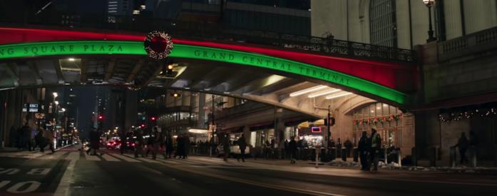 Hawkeye: descrizione del secondo trailer Pershing Square Plaza a Manhattan
