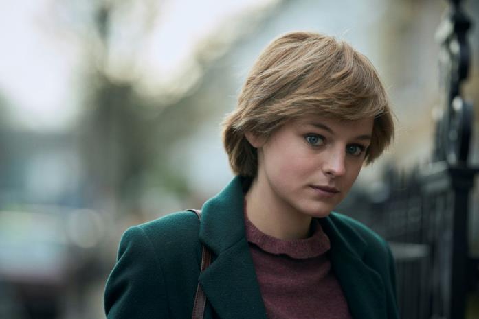 Emma Corrin è Lady Diana in The Crown 4