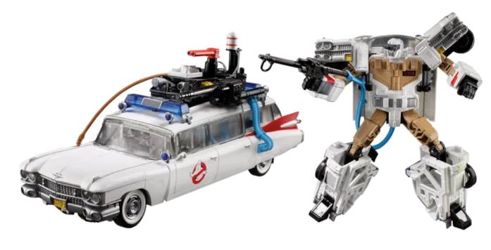 La Ecto-1 in versione auto e in versione robot dei Transformers