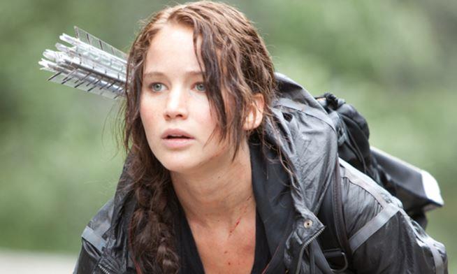 Jennifer Lawrence nei panni di Katniss, eroina della saga Hunger Games Katniss Evergreen interpretata dall'attrice Jennifer Larence
