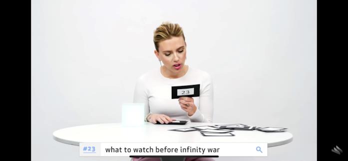 Cosa guardare prima di Infinity War? Scarlett legge perplessa la domanda 'Cosa guardare prima di Infinity War?'
