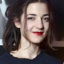 Esther Garrel