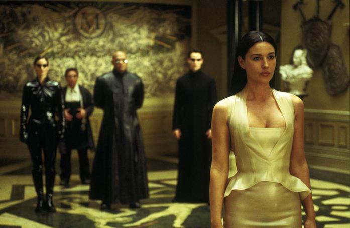 Matrix 4 riesuma un discusso personaggio della saga Monica Bellucci in una scena del film Matrix Reloaded