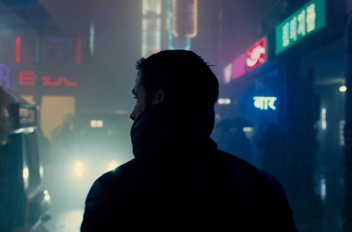 Ryan Gosling in una scena di Blade Runner 2049