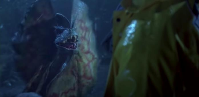 Il Dilophosaurus era davvero come rappresentato in Jurassic Park? Dennis Nedry viene spruzzato con del veleno dal Dilophosaurus