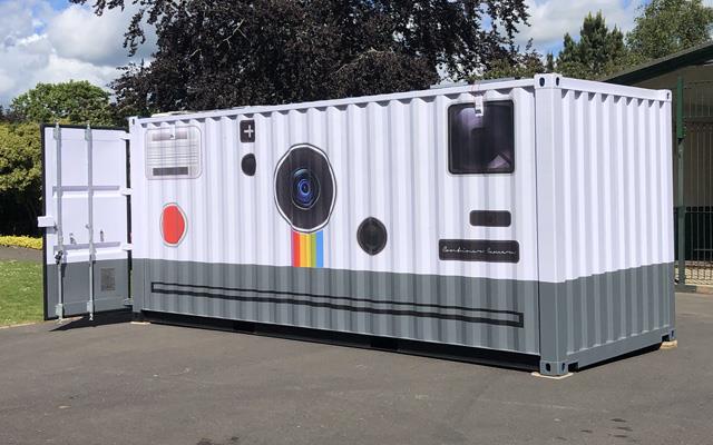 Esterno del container-Polaroid