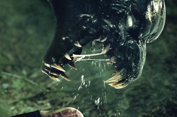 Un primo piano del mostro del film The Monster di Bryan Bertino