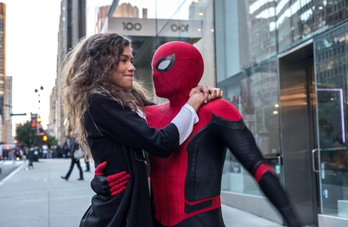 Spidey al fianco di MJ nel finale di Spider-Man: Far From Home Zendaya e Tom Holland in Spider-Man: Far From Home