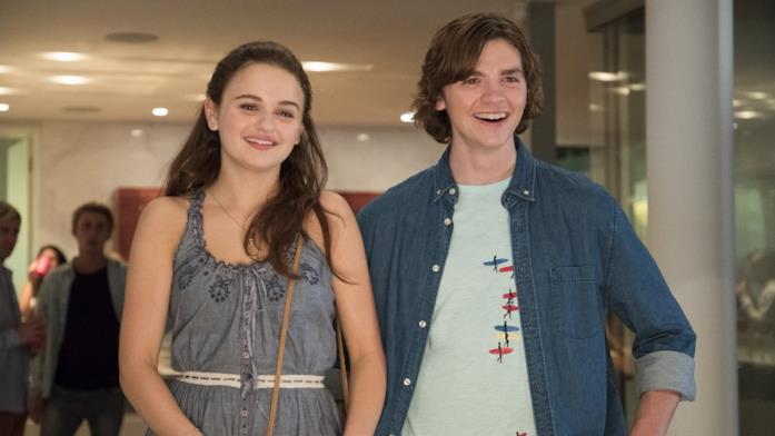 Elle Evans e Lee Flynn, personaggi di The Kissing Booth Primo piano di Joey King e Joel Courtney di The Kissing Booth