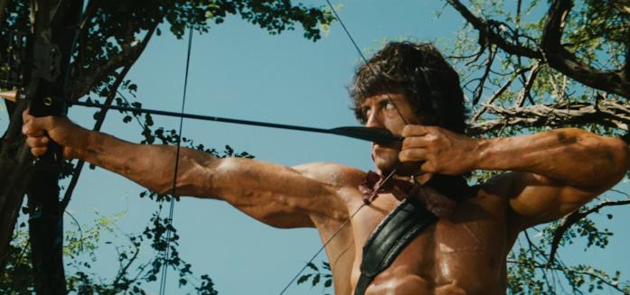 Stallone in una scena di Rambo 2 - La vendetta