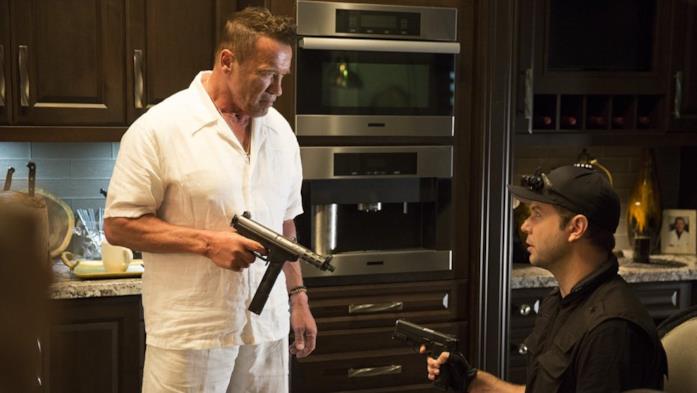 Killing Gunther, Arnold Schwarzenegger assieme a Taran Killam in una scena del film Killing Gunther, l'esplosiva commedia action con Arnold Schwarzenegger