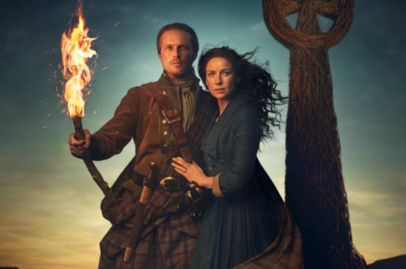 Sam Heughan e Caitriona Balfe in Outlander