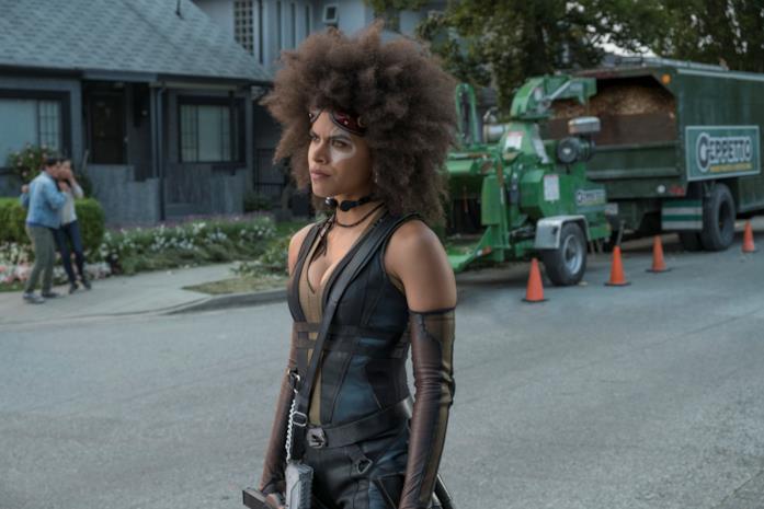 Domino in una scena di Deadpool 1 Domino, la new entry di Deadpool 2