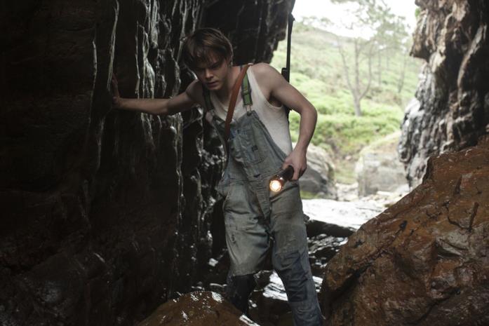 Billy alla ricerca della scatola di Marrawobone Charlie Heaton interpreta Billy Marrowbone