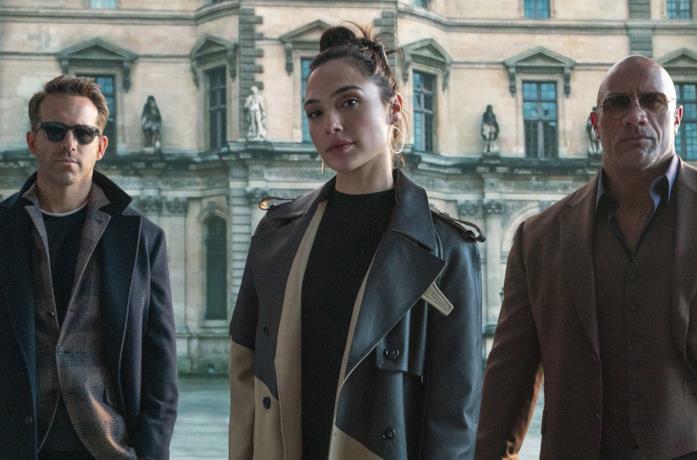 Ryan Reynolds, Gal Gadot e Dwayne Johnson in Red Notice