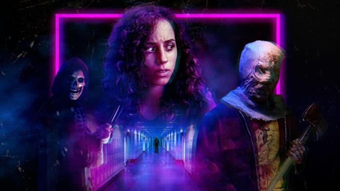 Deena/Sarah è la protagonista di Fear Street Kiana Madeira nella locandina di Fear Street