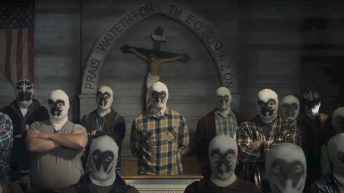 Le prime domande chiarite dopo l'episodio pilota di Watchmen Un'immagine della Settima Cavalleria in Watchmen