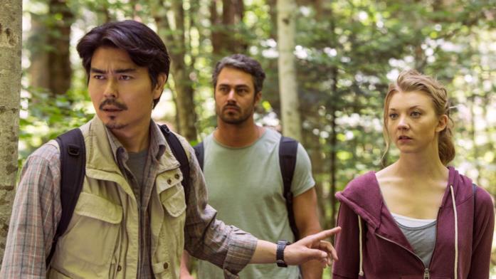 Una scena del film Michi, Aiden e Sara nella foresta