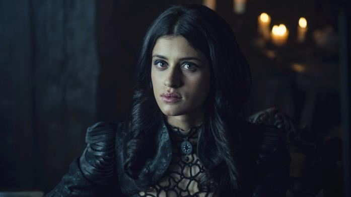 The Witcher: Ciri e Yennefer rivelano curiosità dal dietro le quinte Anya Chalotra in The Witcher