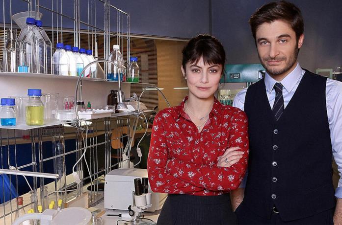 Alessandra Mastronardi e Lino Guanciale ne L'allieva
