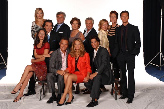 Vivere è da considerare "La" telenovela italiana per eccellenza Vivere, il cast