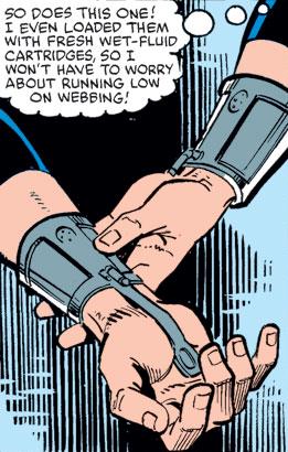 Spider-Man fa uso di spara-ragnatele nei fumetti Marvel